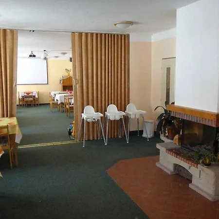 Alfonska Szálloda 3*